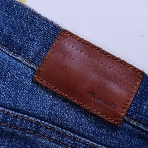 Madewell Distressed Denim Jean Shorts Unisex - Picture 8 of 8